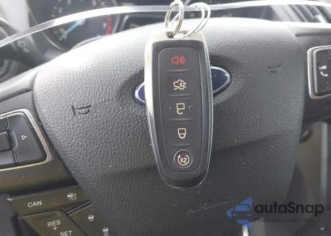 2019 Ford Escape Sel z USA, uszkodzony, nr VIN 1FMCU0HD5KUB45986